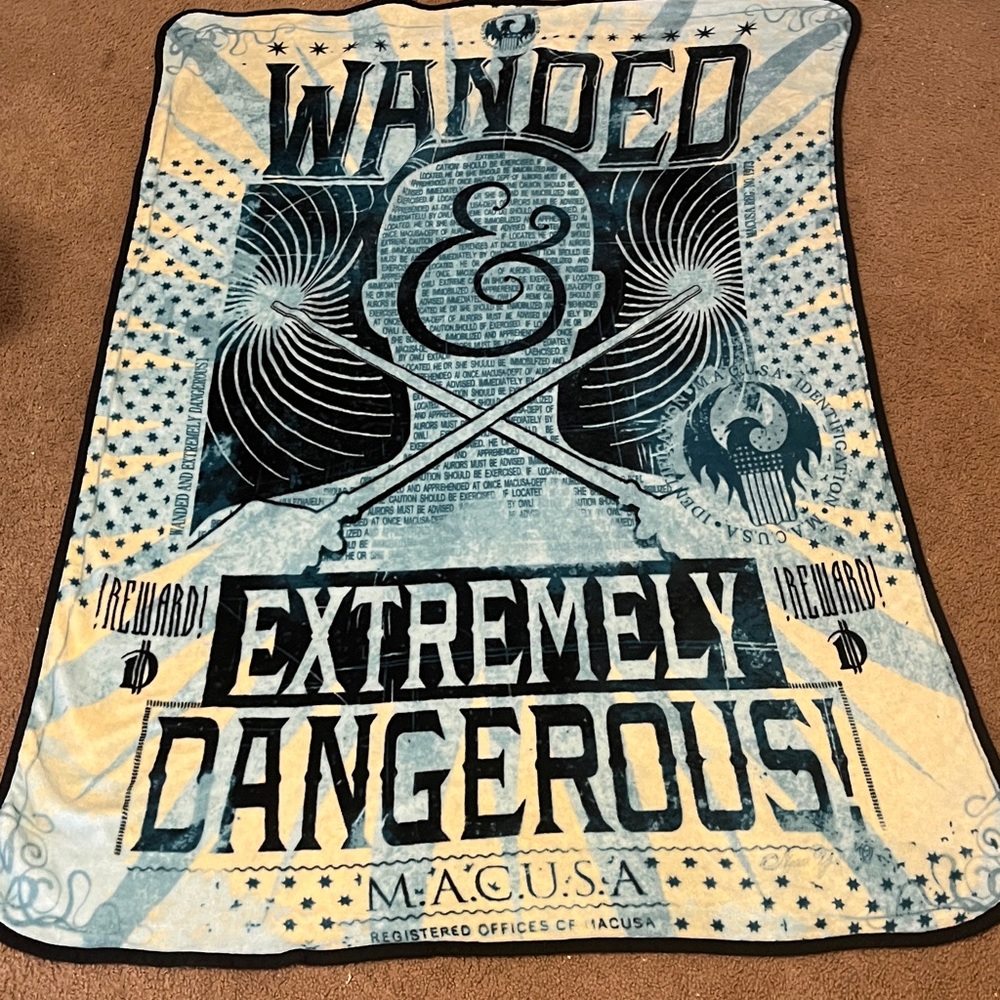 LOOT CRATE THROW Fantastic Beasts & Where To Find Them